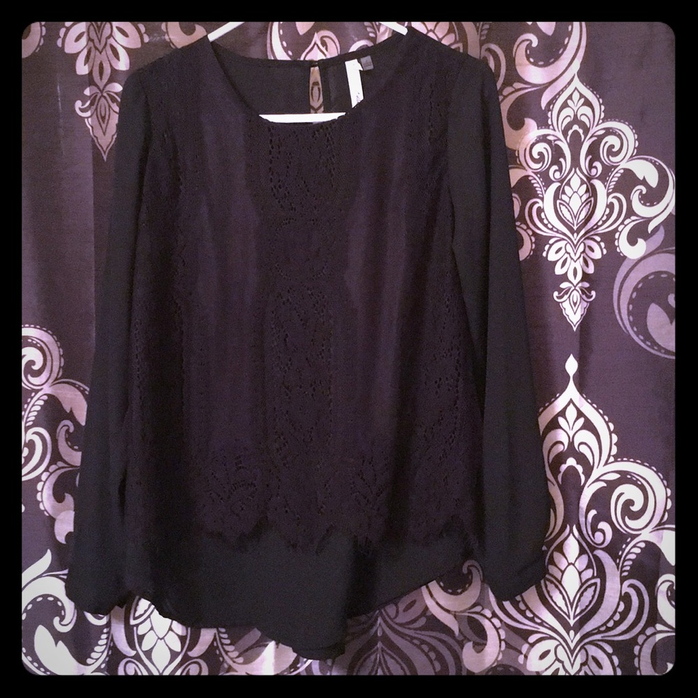 SOLD🍁2 for $10🍁 Silky lace Black Tunic Blouse
